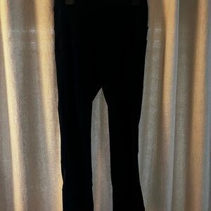 Lululemon Navy Capri Leggings